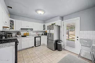 2925 W Turney Ave, Phoenix, AZ 85017 - Photo 14
