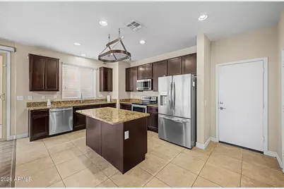 7829 W Pike Place, Phoenix, AZ 85035 - Photo 8