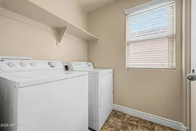 7829 W Pike Place, Phoenix, AZ 85035 - Photo 24