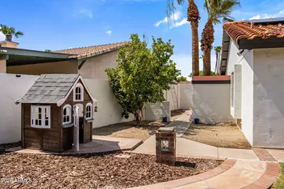 727 E Kings Avenue, Phoenix, AZ 85022 - Photo 38