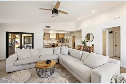 727 E Kings Avenue, Phoenix, AZ 85022 - Photo 10
