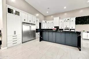 13811 W Harwell Rd, Goodyear, AZ 85338 - Photo 16