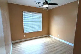13216 W Mauna Loa Ln, Surprise, AZ 85379 - Photo 12