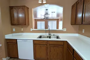 13216 W Mauna Loa Ln, Surprise, AZ 85379 - Photo 6