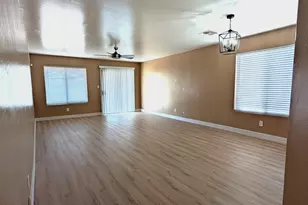 13216 W Mauna Loa Ln, Surprise, AZ 85379 - Photo 8