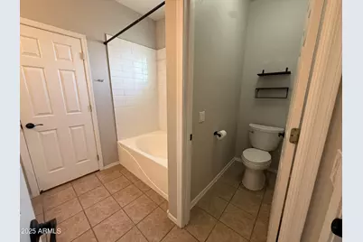 885 E Cherry Hills Drive, Chandler, AZ 85249 - Photo 6
