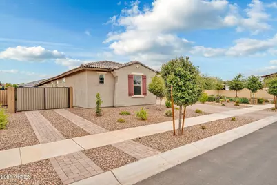 14338 W Redfield Road, Surprise, AZ 85379 - Photo 4