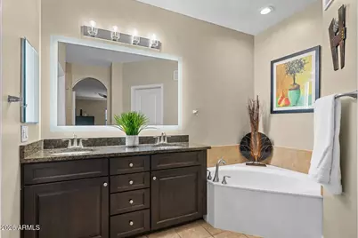 10757 N 74th Street #2024, Scottsdale, AZ 85260 - Photo 8