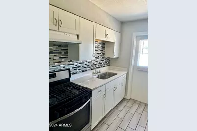 5241 N 17th Avenue #Unit B, Phoenix, AZ 85015 - Photo 4