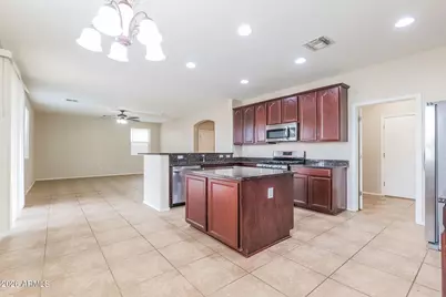 19204 N Lariat Road, Maricopa, AZ 85138 - Photo 6