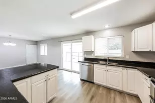 3116 W Villa Rita Dr, Phoenix, AZ 85053 - Photo 8