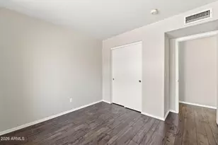 181 S Tiago Dr, Gilbert, AZ 85233 - Photo 14
