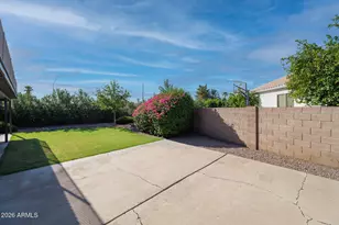 181 S Tiago Dr, Gilbert, AZ 85233 - Photo 30