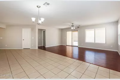 1069 W Desert Hills Drive, San Tan Valley, AZ 85143 - Photo 6