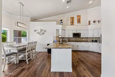 4637 W Misty Willow Lane, Glendale, AZ 85310 - Photo 10