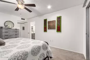 10864 W Santa Fe Dr, Sun City, AZ 85351 - Photo 16