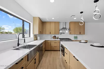 8401 E Avalon Drive, Scottsdale, AZ 85251 - Photo 12