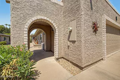 25244 S Berry Brook Drive, Sun Lakes, AZ 85248 - Photo 6
