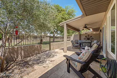 25244 S Berry Brook Drive, Sun Lakes, AZ 85248 - Photo 4