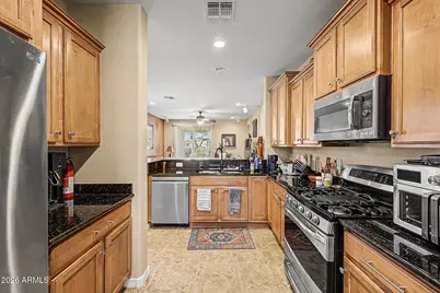 27050 W Tonopah Drive, Buckeye, AZ 85396 - Photo 10