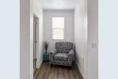 2334 E Levi Drive, Phoenix, AZ 85040 - Photo 12
