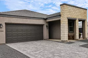 2334 E Levi Dr, Phoenix, AZ 85040 - Photo 2