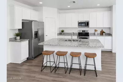 2334 E Levi Drive, Phoenix, AZ 85040 - Photo 8