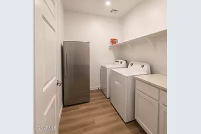 2334 E Levi Drive, Phoenix, AZ 85040 - Photo 28