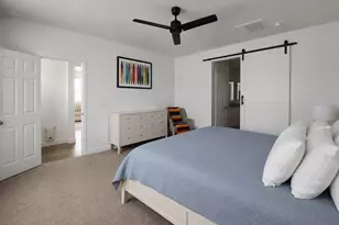 2334 E Levi Dr, Phoenix, AZ 85040 - Photo 16