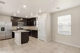 3921 S 82nd Dr, Phoenix, AZ 85043 - Photo 8