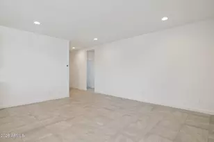5537 E Darwin Dr, San Tan Valley, AZ 85140 - Photo 10