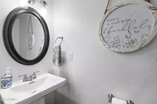 8746 E Belleview St, Scottsdale, AZ 85257 - Photo 18