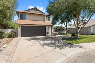 8746 E Belleview St, Scottsdale, AZ 85257 - Photo 2