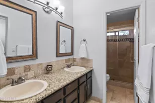8746 E Belleview St, Scottsdale, AZ 85257 - Photo 26