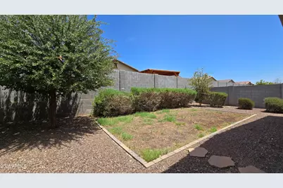 21398 W Holly Street, Buckeye, AZ 85396 - Photo 28