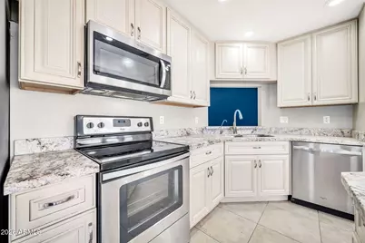 1536 E Meadow Lane, Phoenix, AZ 85022 - Photo 12