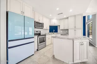 1536 E Meadow Ln, Phoenix, AZ 85022 - Photo 10