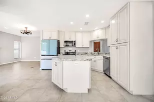 1536 E Meadow Ln, Phoenix, AZ 85022 - Photo 10