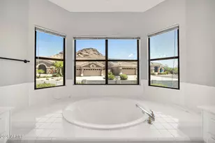 1536 E Meadow Ln, Phoenix, AZ 85022 - Photo 22