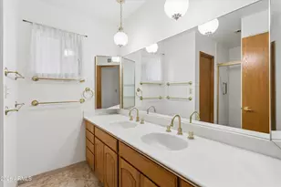 9607 N 40th St, Phoenix, AZ 85028 - Photo 56