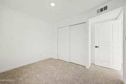 4634 E Southgate Avenue, Phoenix, AZ 85040 - Photo 20
