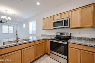 9011 W Georgia Avenue, Glendale, AZ 85305 - Photo 4