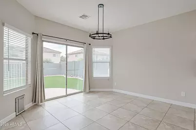 15569 W Gelding Drive, Surprise, AZ 85379 - Photo 10