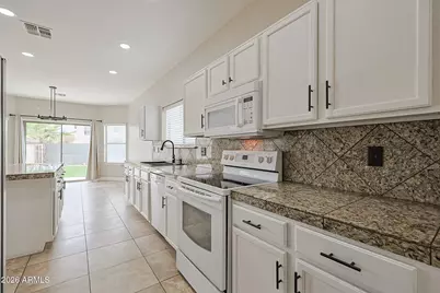 15569 W Gelding Drive, Surprise, AZ 85379 - Photo 14