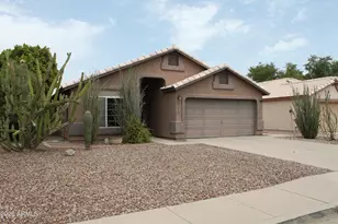 740 W Baylor Ln, Gilbert, AZ 85233 - Photo 2