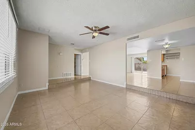 5220 N 68th Avenue, Glendale, AZ 85303 - Photo 6