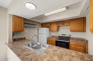 5220 N 68th Ave, Glendale, AZ 85303 - Photo 18
