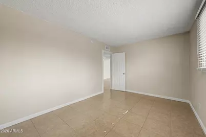 5220 N 68th Avenue, Glendale, AZ 85303 - Photo 30