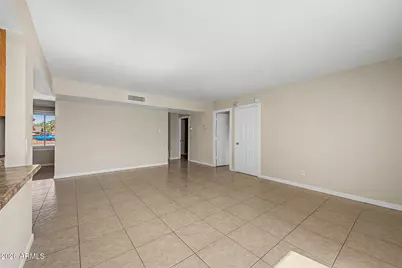 5220 N 68th Avenue, Glendale, AZ 85303 - Photo 12