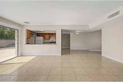 5220 N 68th Avenue, Glendale, AZ 85303 - Photo 14